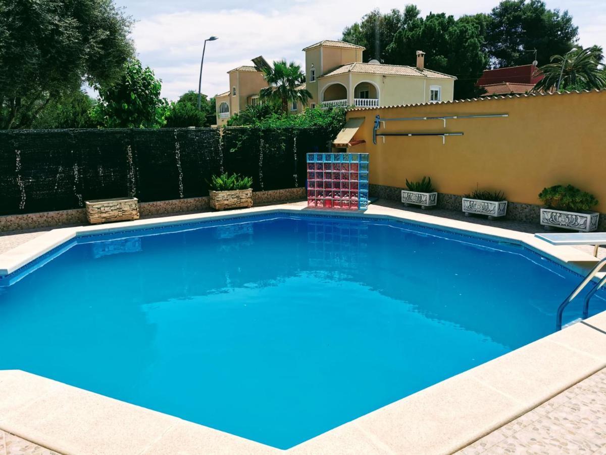 Villa Sia Torrevieja Bagian luar foto