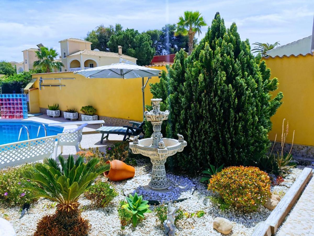 Villa Sia Torrevieja Bagian luar foto